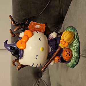 Blue Sky Hello kitty Halloween ceramic  witch